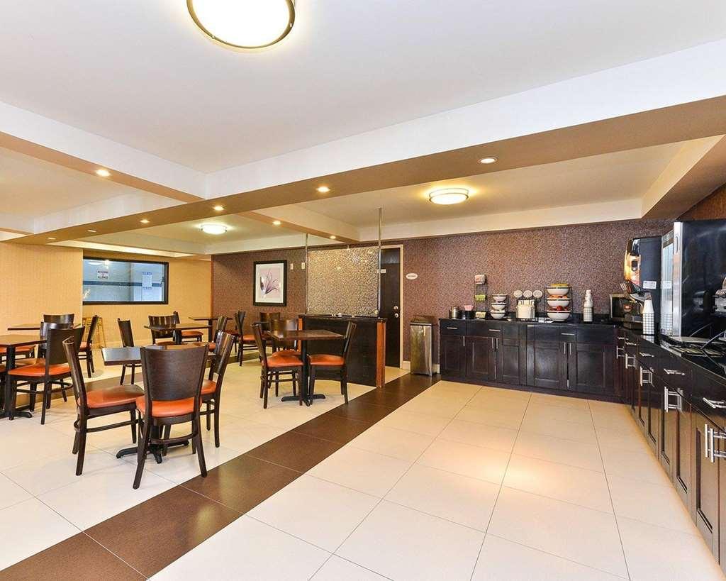 Latitude Suites Tinton Falls Eatontown - BW Premier Collection Ресторан фото