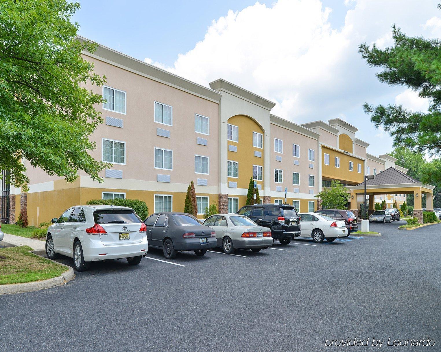 Latitude Suites Tinton Falls Eatontown - BW Premier Collection Экстерьер фото